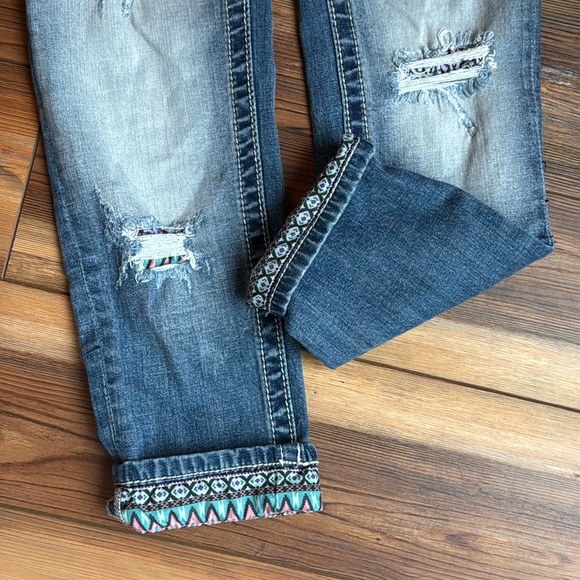 MISS ME Signature Cropped Distressed Jean Women Size 28 - Picture 9 of 12